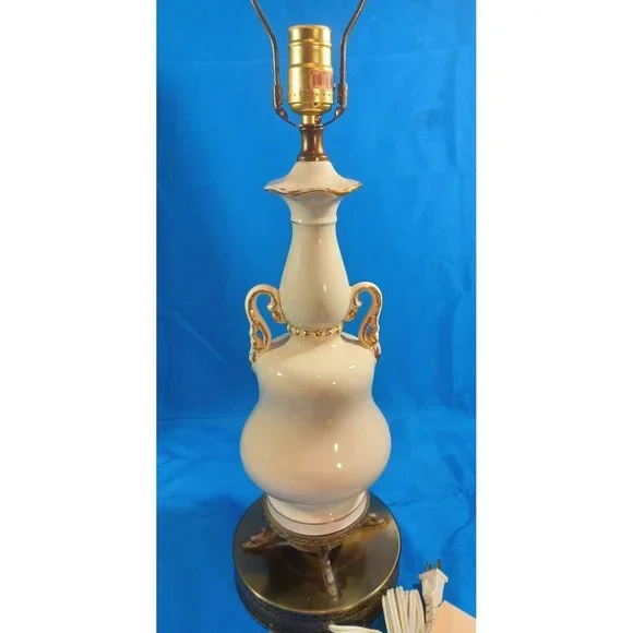 Vintage Rose 28" Capodimonte ? Amphora Vase Floral 22k Gold Porcelain Table Lamp - Picture 7 of 9